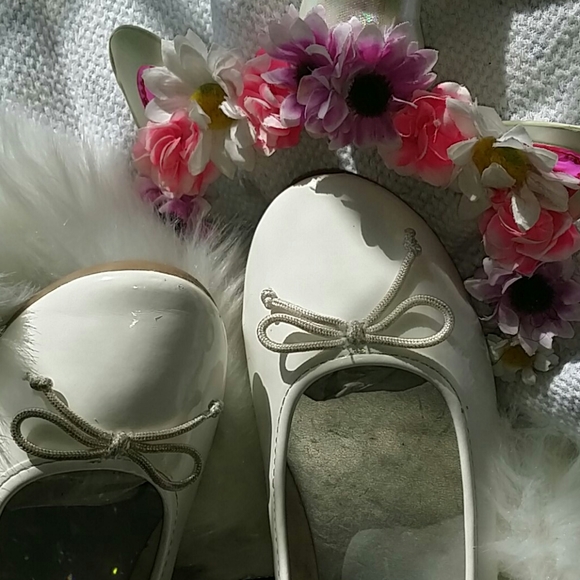 🌹Angelic👣 - Picture 4 of 5